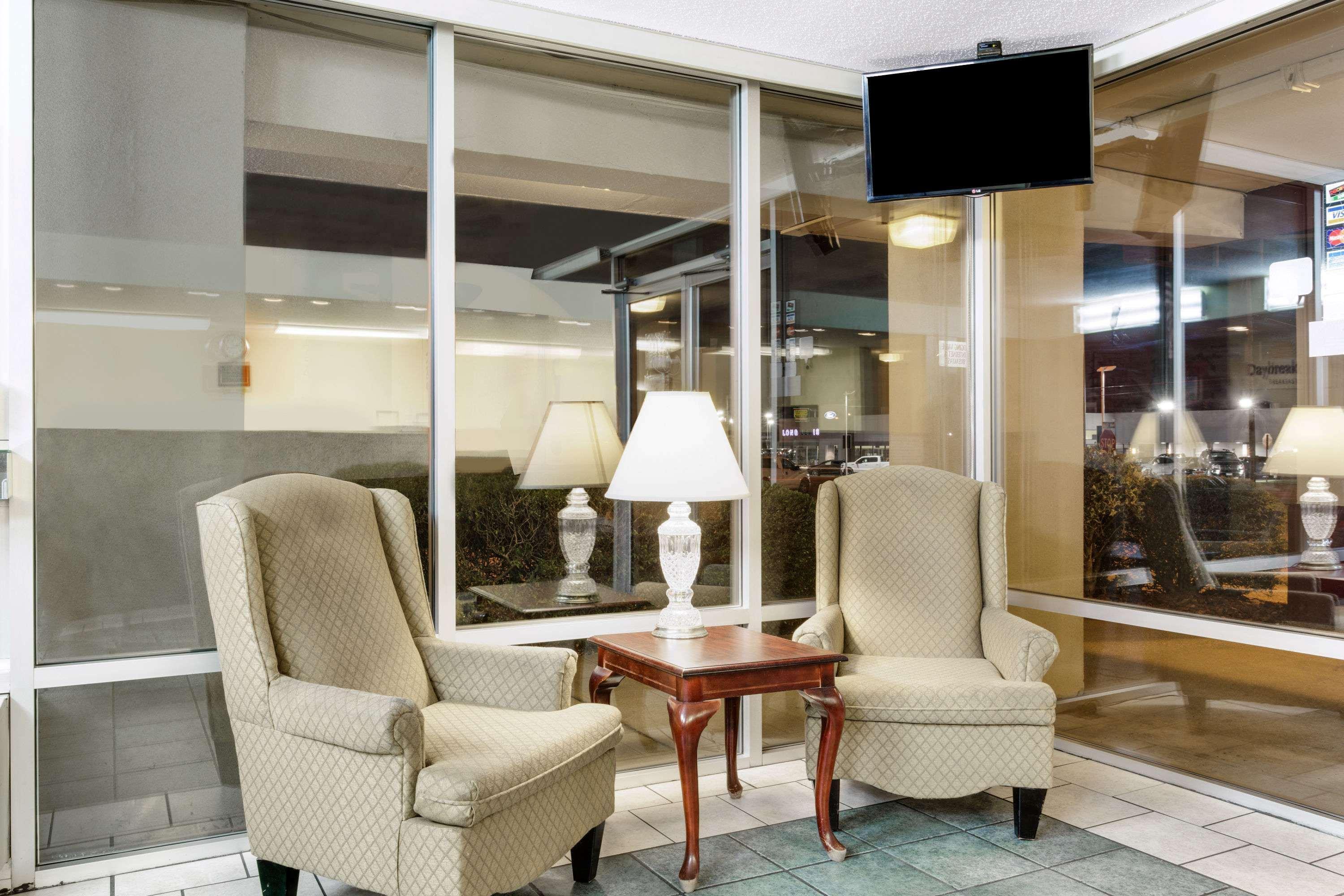 Days Inn By Wyndham Muscle Shoals Exterior foto